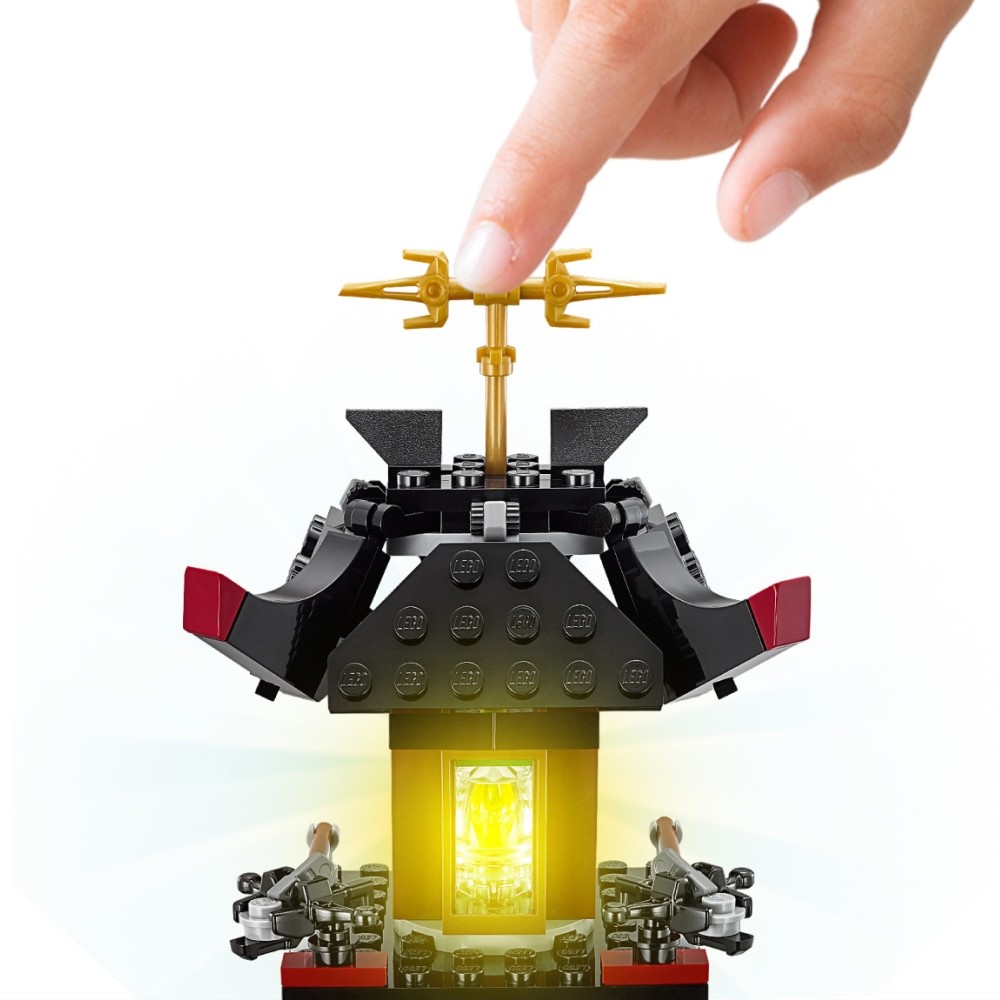 LEGO® Ninjago 70594 A világítótorony ostroma