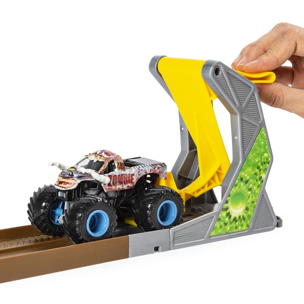 Monster Jam 1:64 játékszett - Zombie Madness