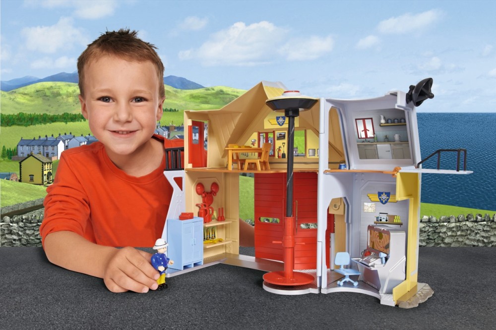 Fireman Sam Fire Station with Figurine