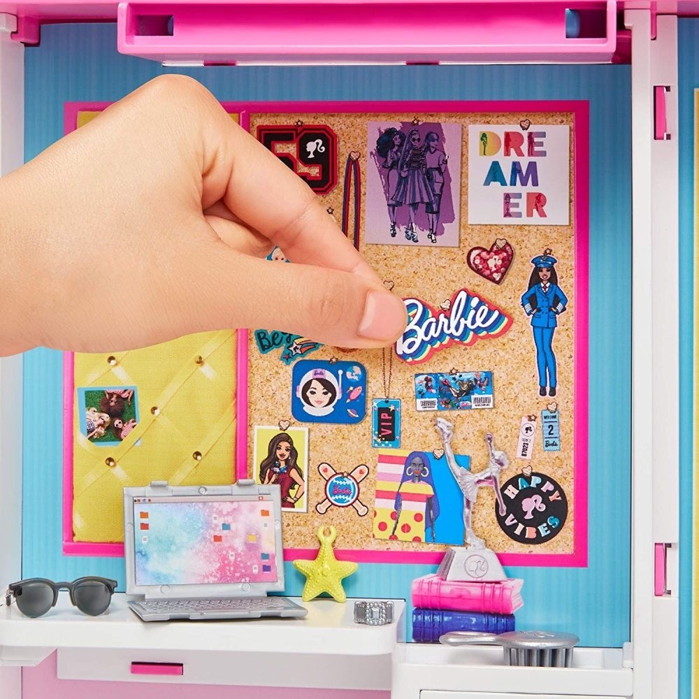 Barbie Dream Closet with Barbie Doll & 25+ Pieces