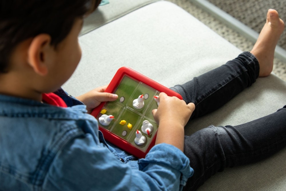 Smart Games Chicken Shuffle Jr.