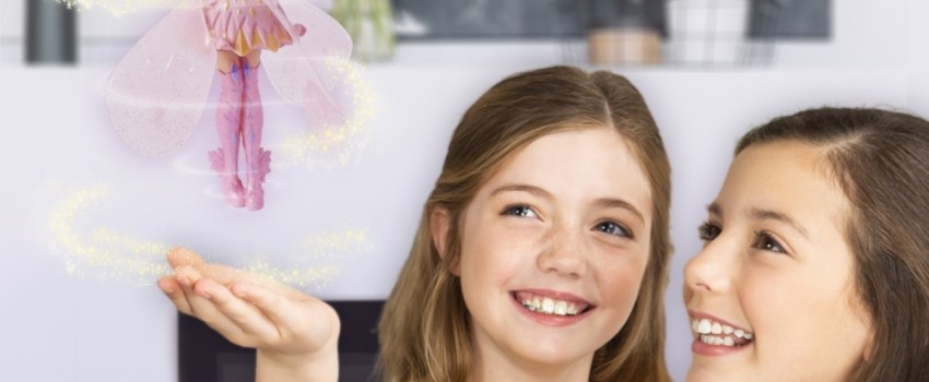 A Hatchimals Pixie Repülő baba