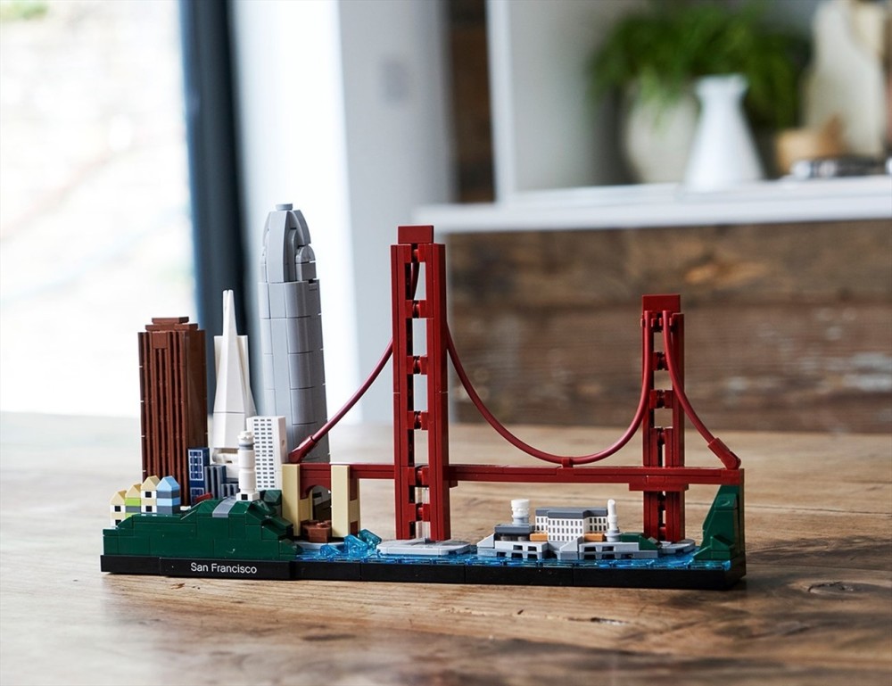 LEGO® Architecture 21043 San Francisco