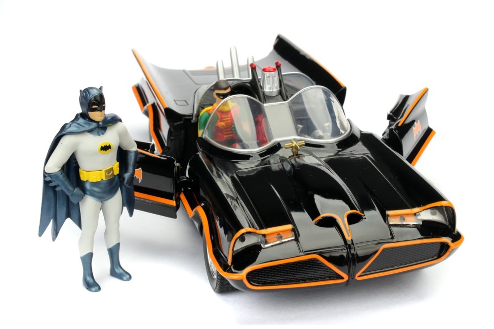Jada Batman 1966 Classic Batmobile 1:24