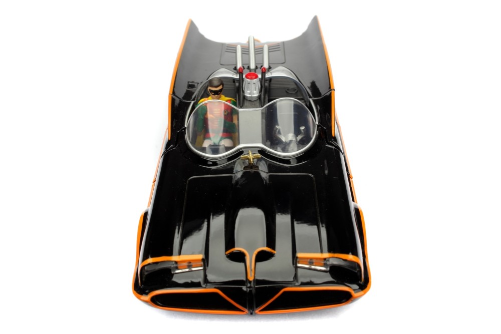 Jada Batman 1966 Classic Batmobile 1:24