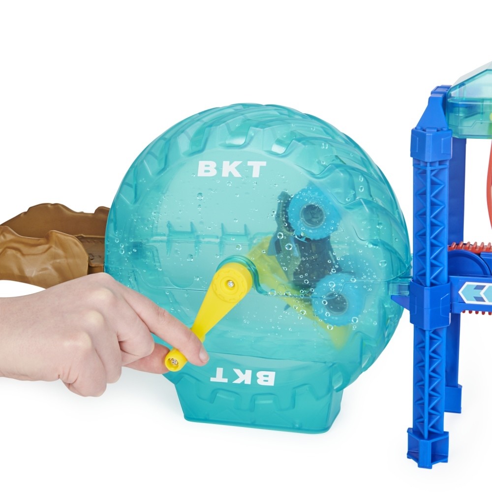 Monster Jam 1:64 Megalodon Monster Wash Playset