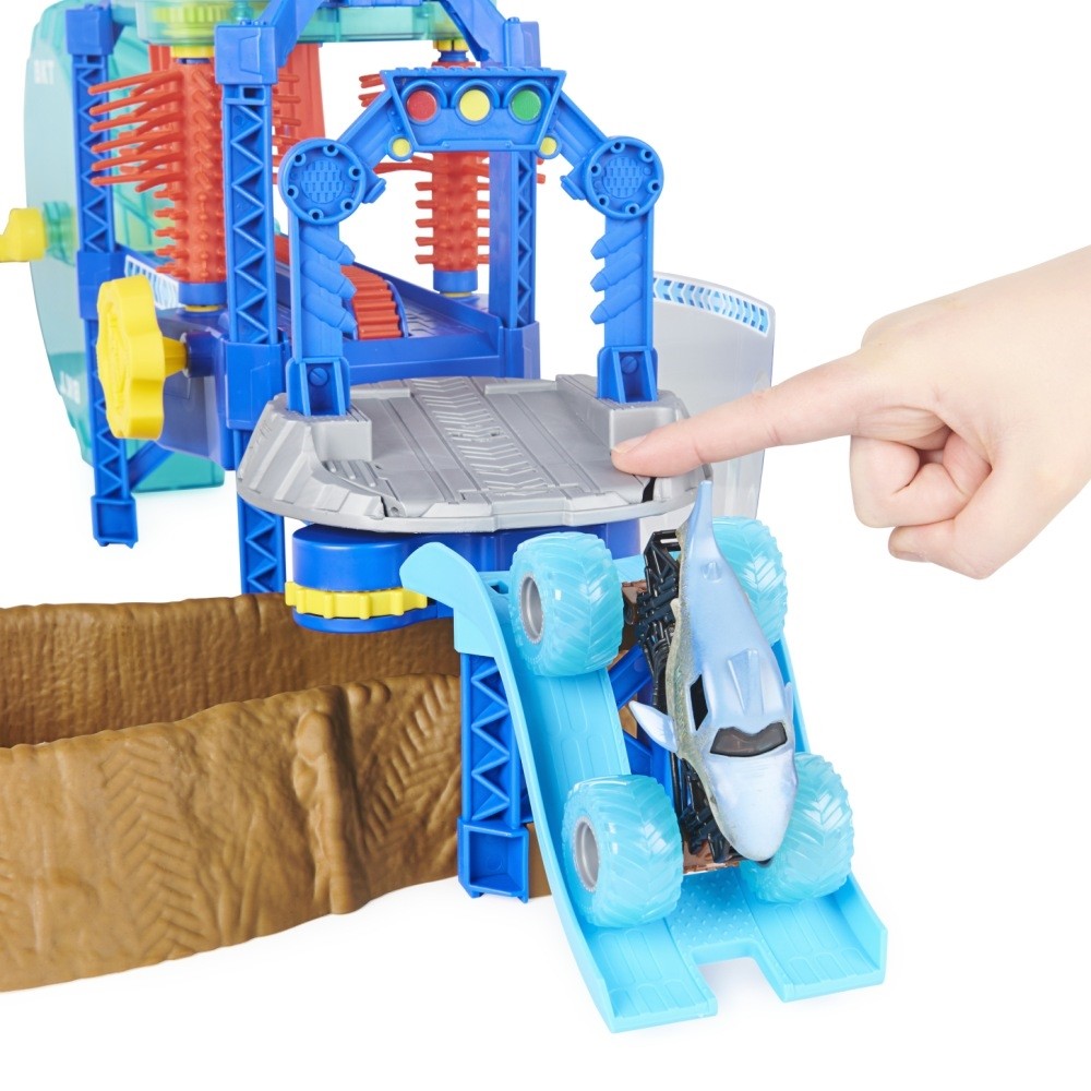 Monster Jam 1:64 Megalodon Monster Wash Playset